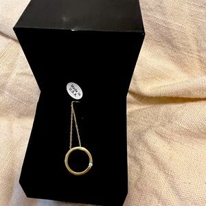 Circle necklace, never wore